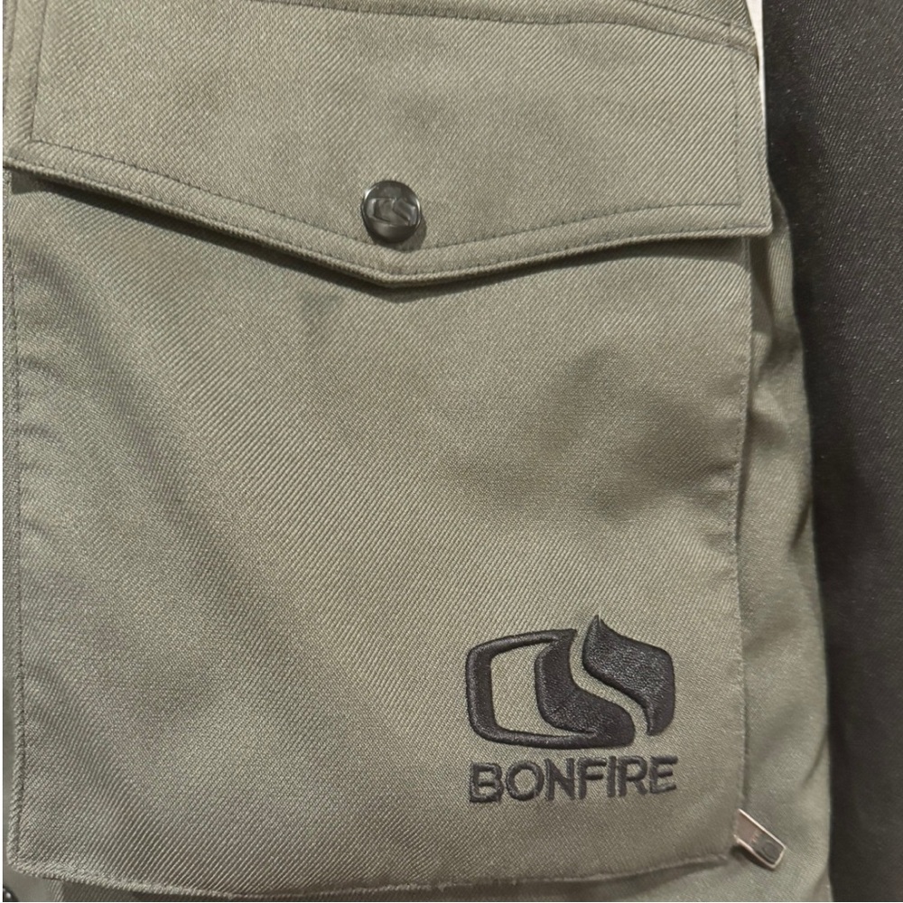 BONFIRE Dry-level 2 Tailored Fit Black & Grey Snowboard Jacket- L - Picture 4 of 5
